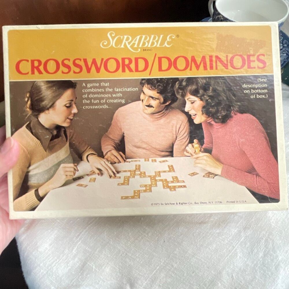 Vintage Scrabble Crossword Dominoes 1975 Selchow & Righter Co.